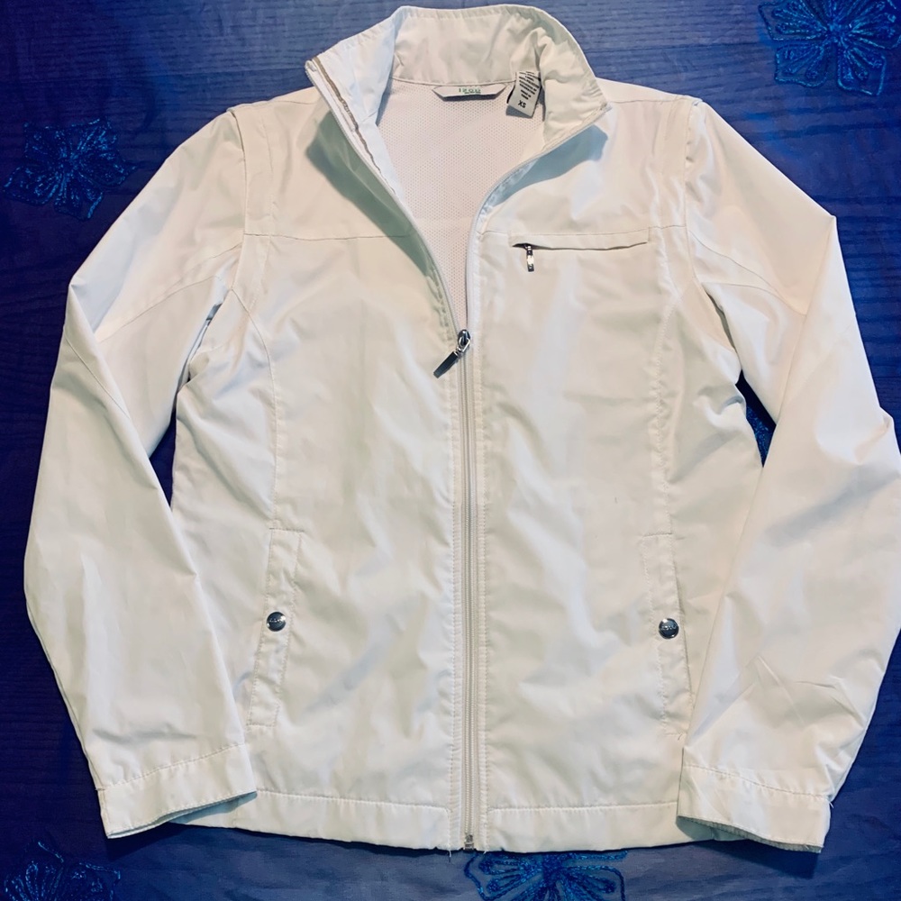IZOD LADIES WIND BREAKER